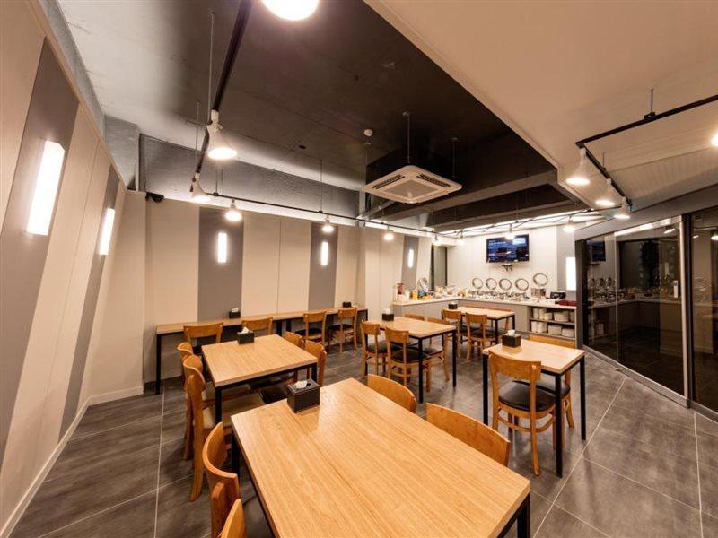 Ballantine Business Hotel Gwangju Metropolitan City ภายนอก รูปภาพ