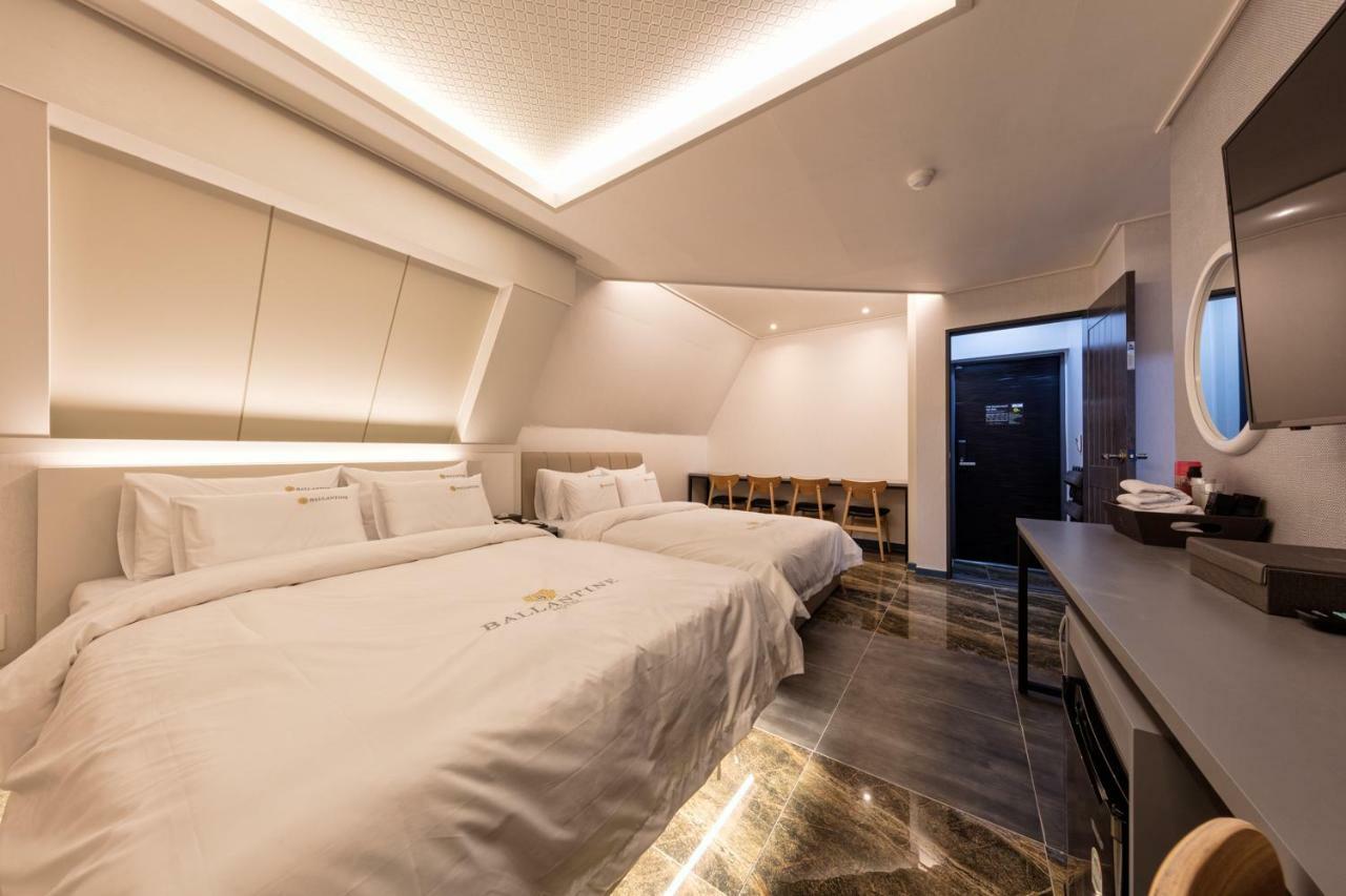 Ballantine Business Hotel Gwangju Metropolitan City ภายนอก รูปภาพ