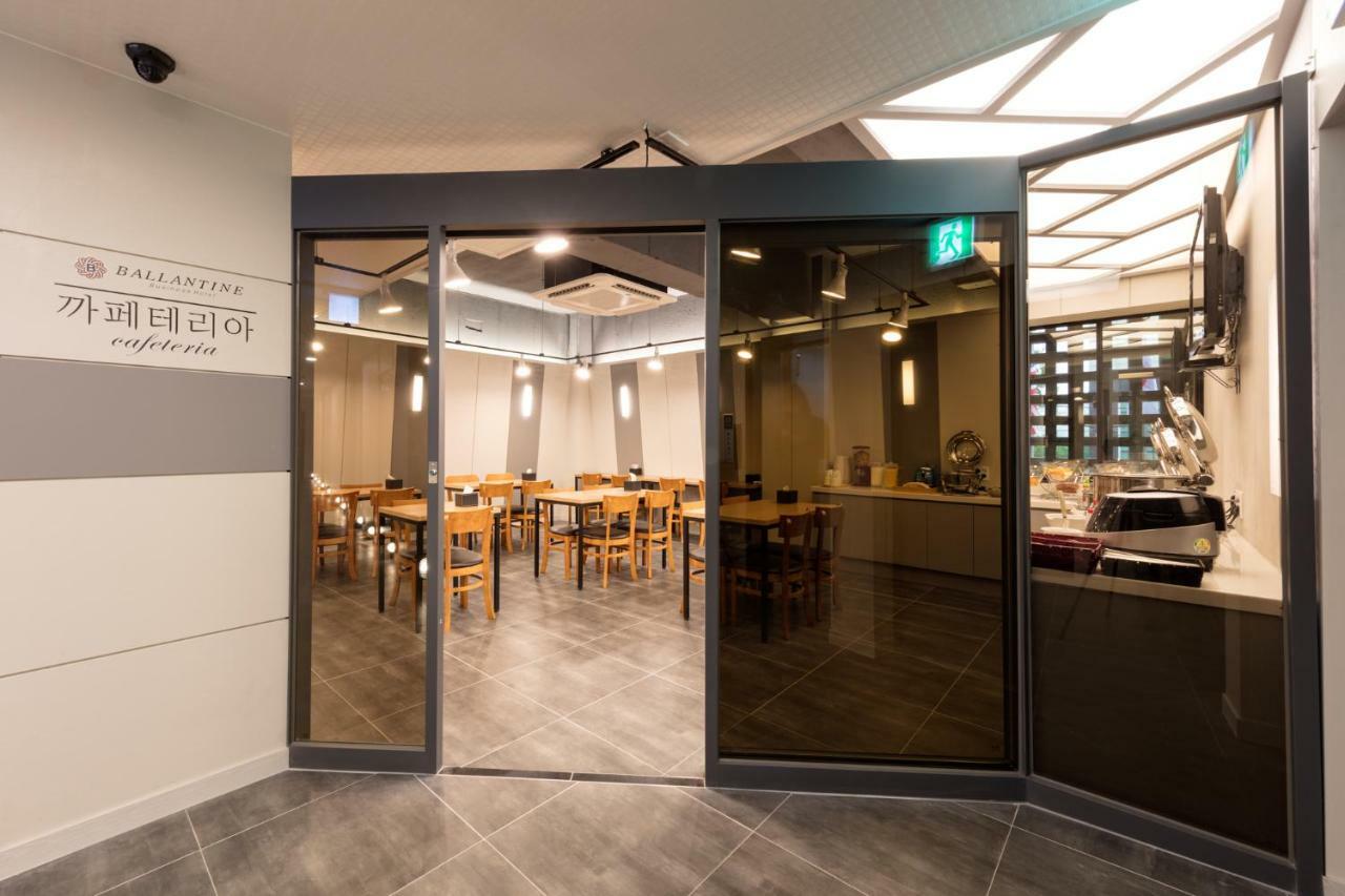 Ballantine Business Hotel Gwangju Metropolitan City ภายนอก รูปภาพ